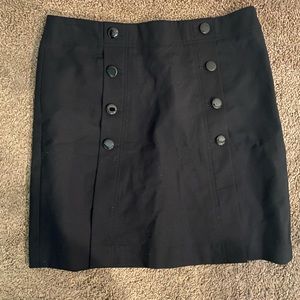 Loft‎ skirt